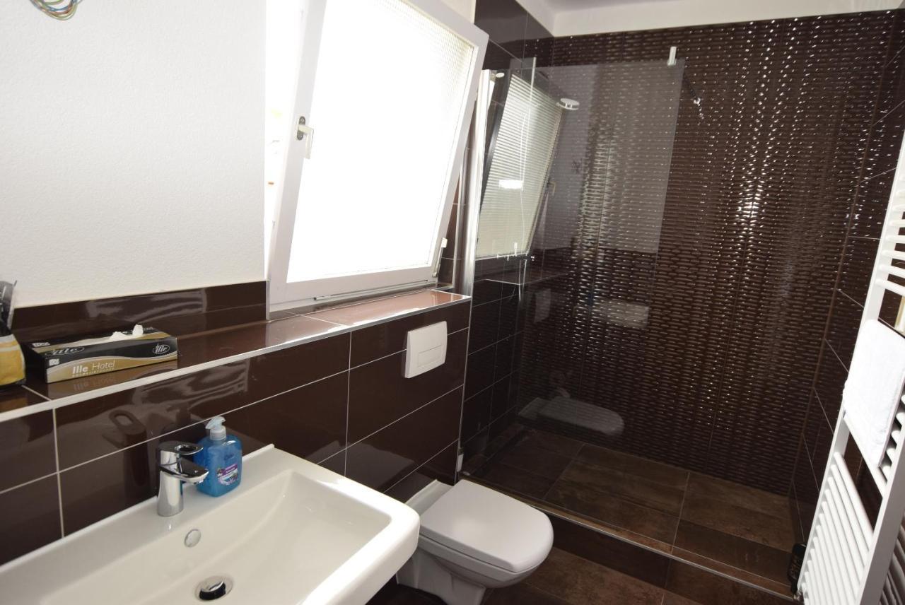 Nuertingen Zimmer Exteriér fotografie